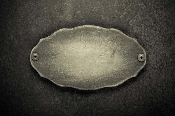 La plaque signalétique en inox: comment la personnifier?